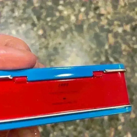 Superman Metal box hallmark ornament - Picture 5 of 5